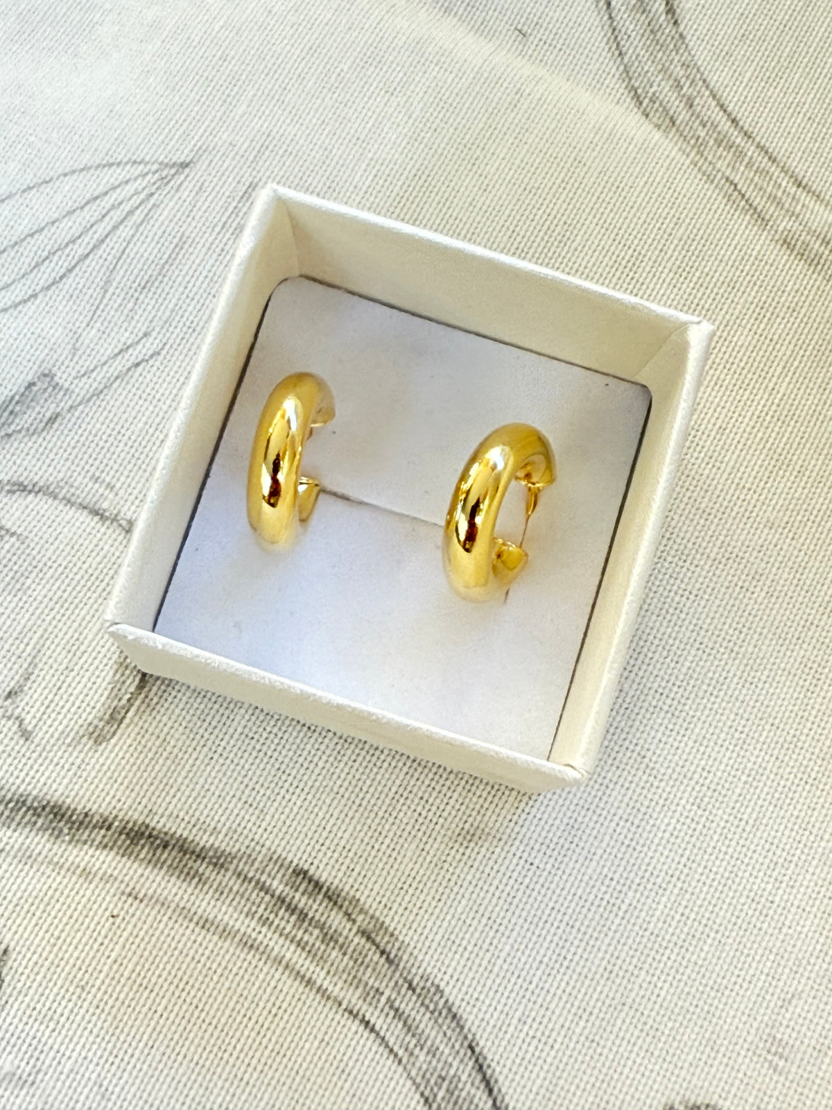 Pendientes Milos