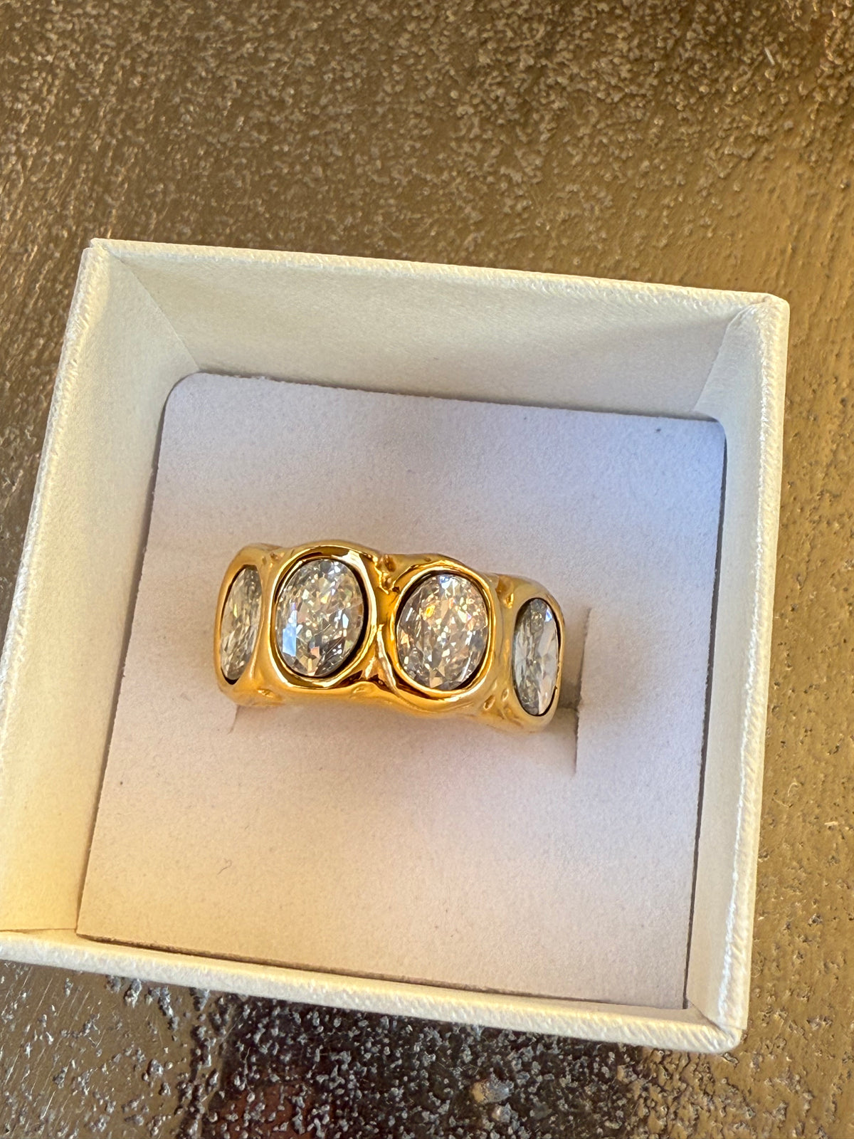 Anillo Cuatro Lunas