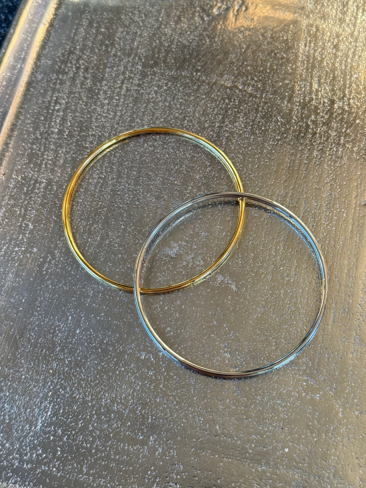 Pulsera Redonda Rígida